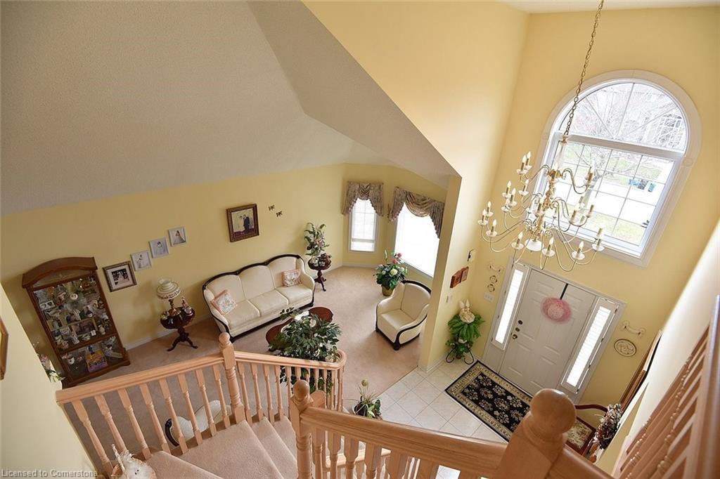 13 Chianti Crescent Property Photo 6
