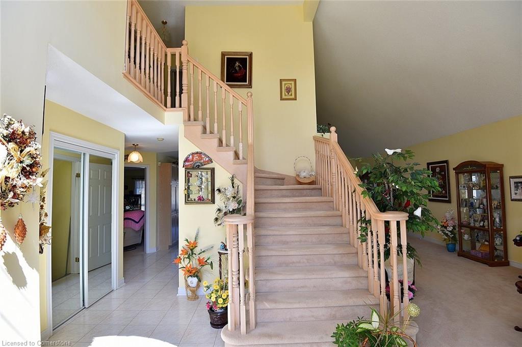 13 Chianti Crescent Property Photo 7