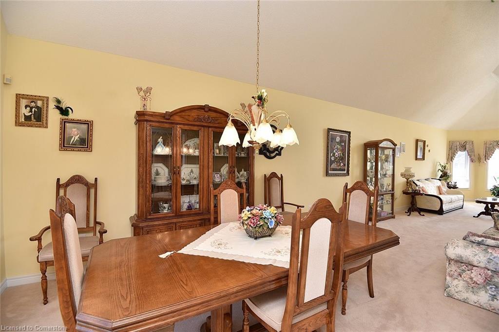 13 Chianti Crescent Property Photo 14