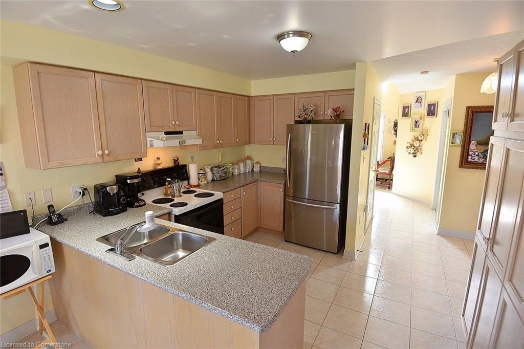 13 Chianti Crescent Property Photo 17