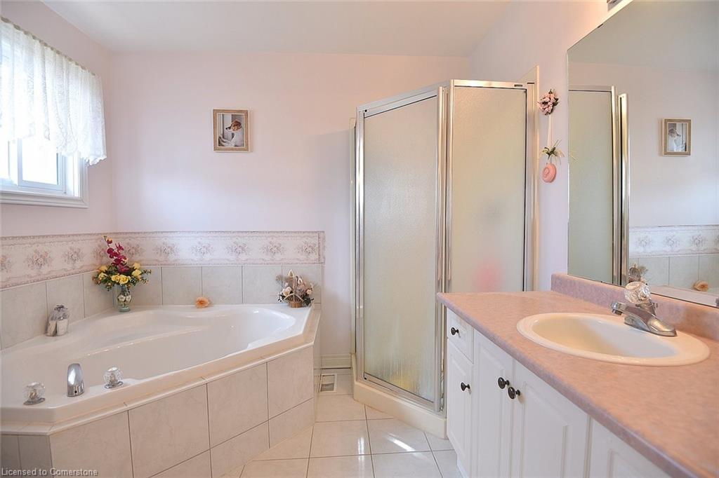 13 Chianti Crescent Property Photo 25