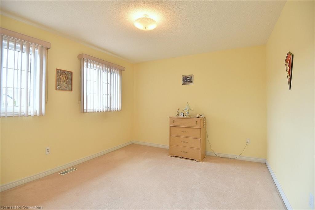 13 Chianti Crescent Property Photo 26