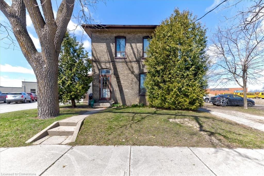 135 Sherwood Drive Property Photo