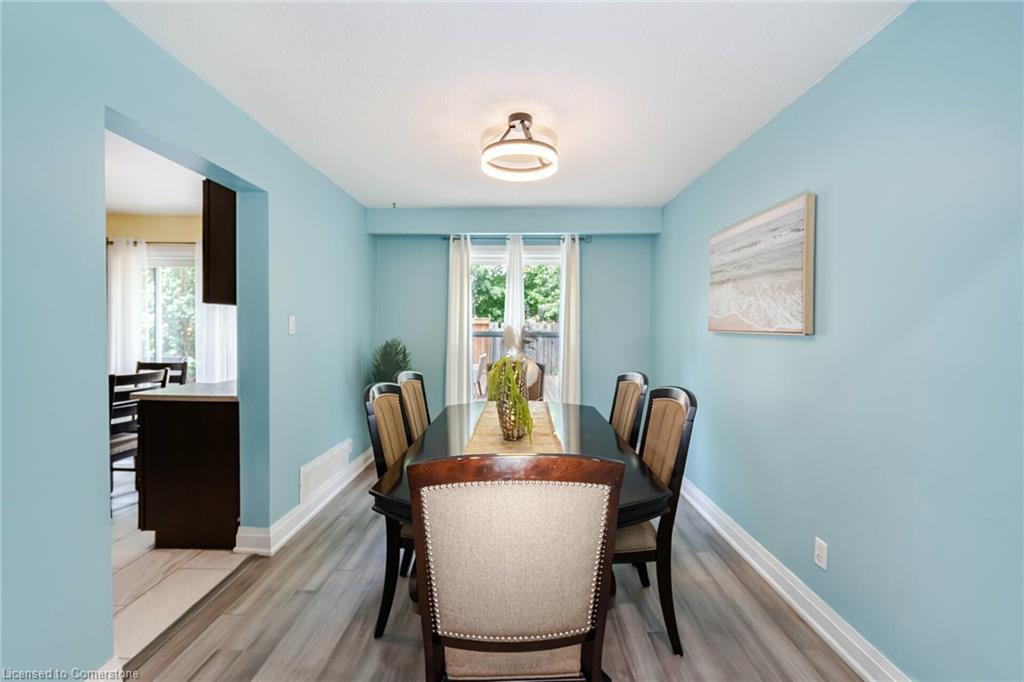 128 Fanshawe Drive Property Photo 4
