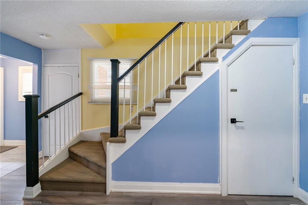128 Fanshawe Drive Property Photo 11