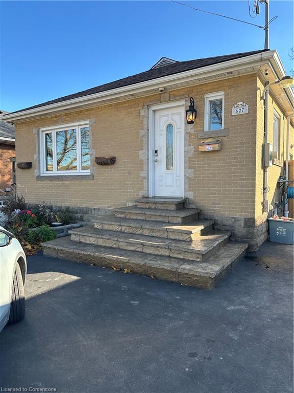 627 Upper Sherman Avenue Property Photo 3