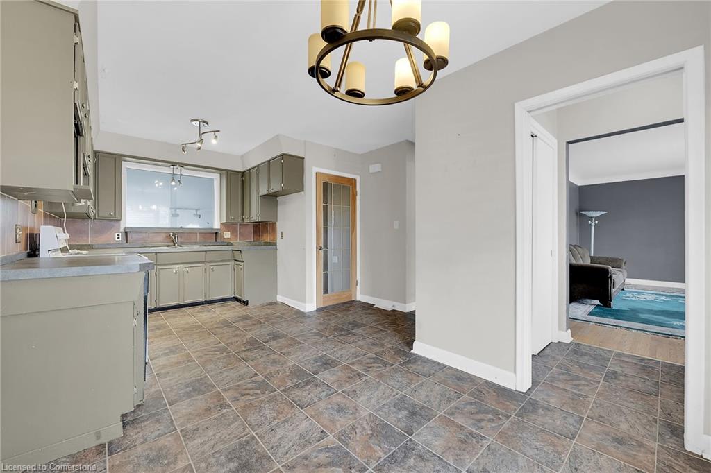 9 Gavin Drive Property Photo 6