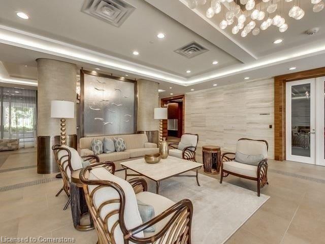 815-3500 Lakeshore Road W Property Photo 5