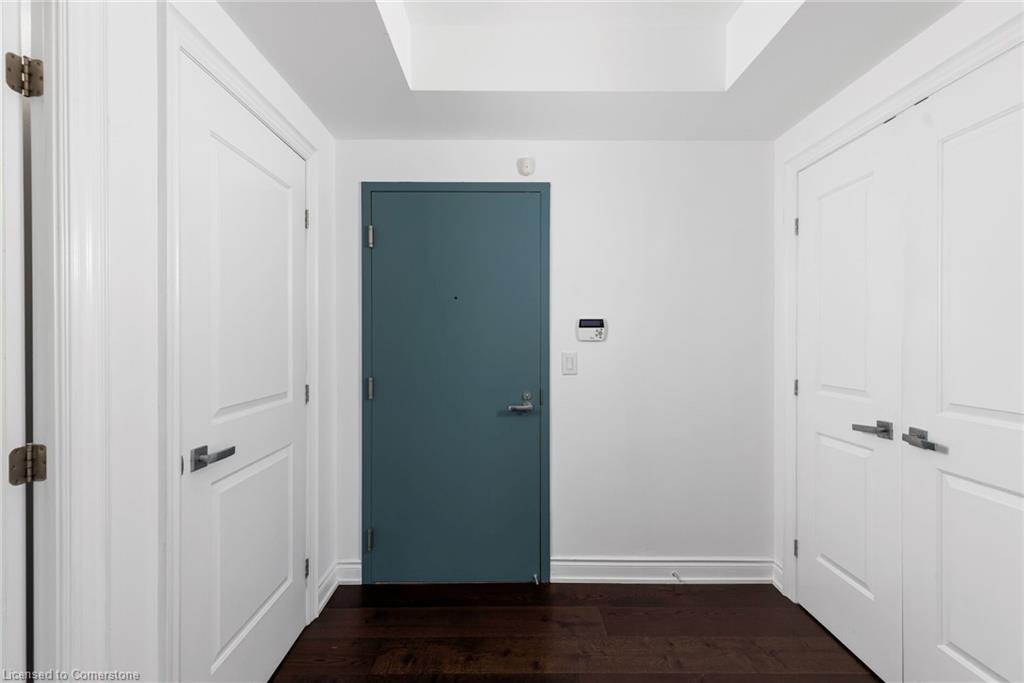 815-3500 Lakeshore Road W Property Photo 6