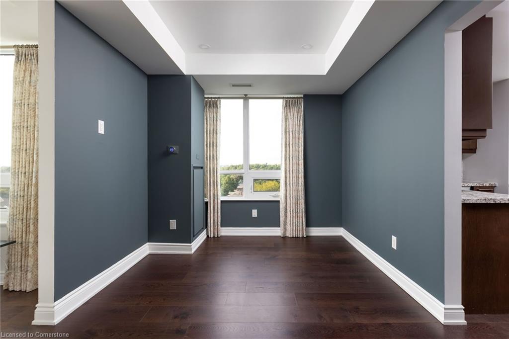 815-3500 Lakeshore Road W Property Photo 13
