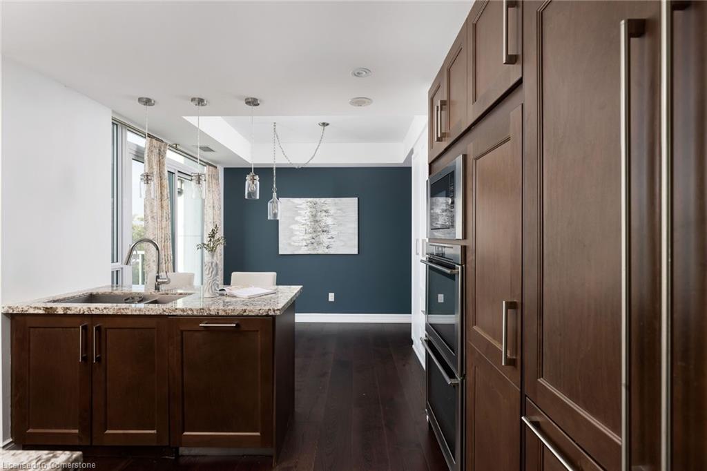 815-3500 Lakeshore Road W Property Photo 15