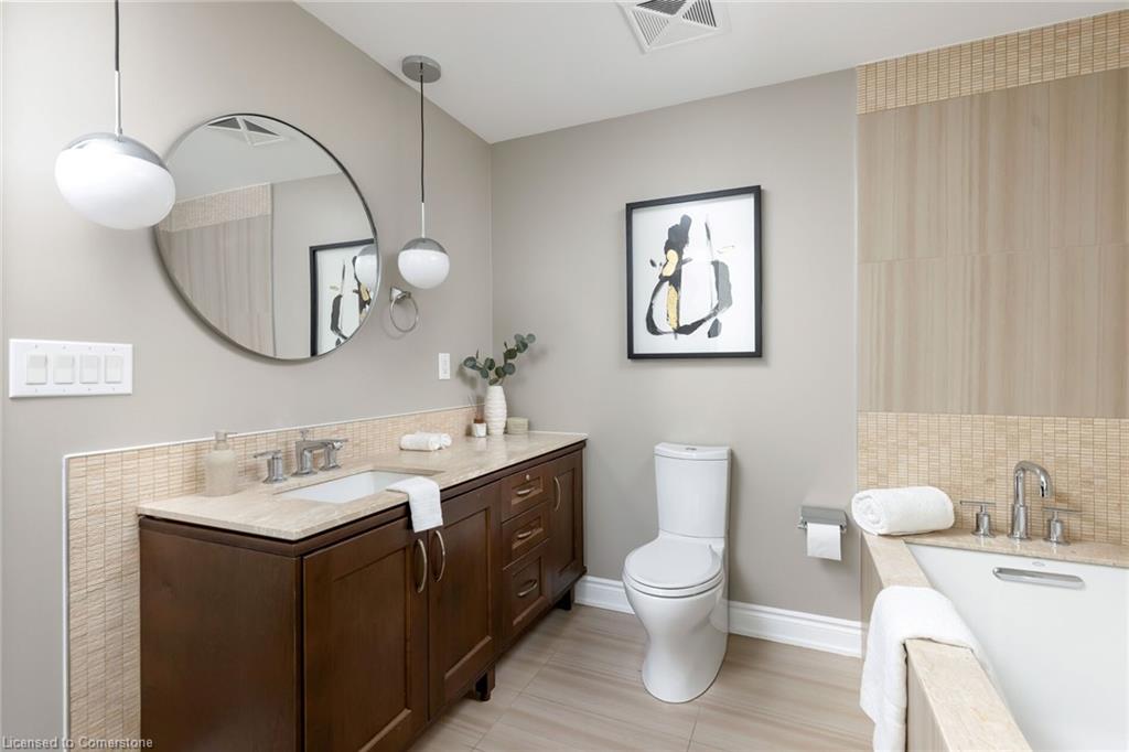 815-3500 Lakeshore Road W Property Photo 23