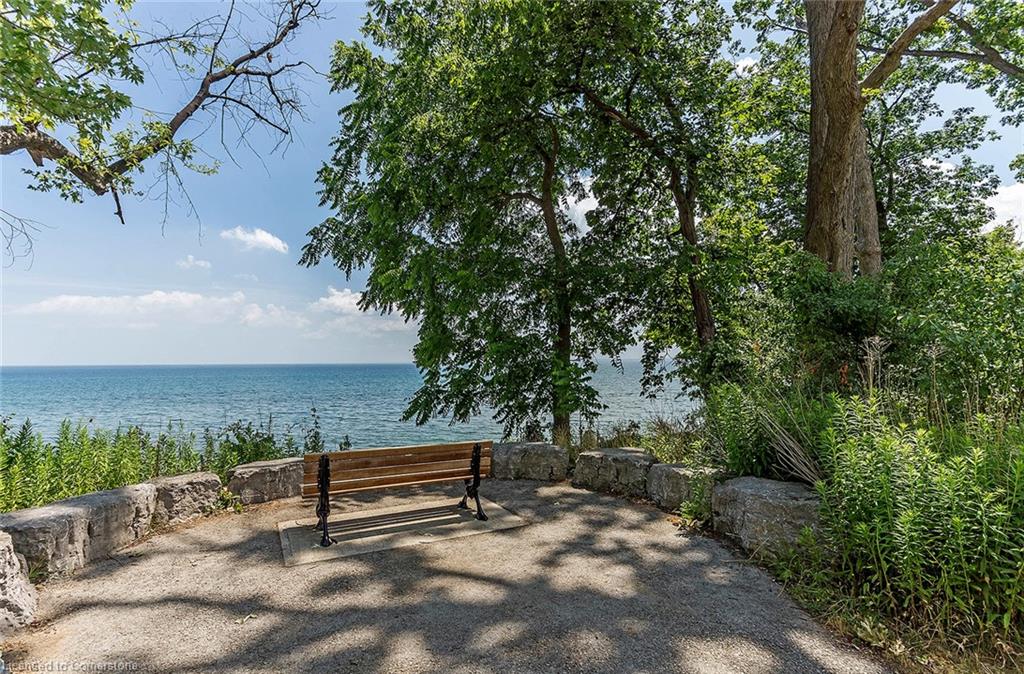815-3500 Lakeshore Road W Property Photo 37