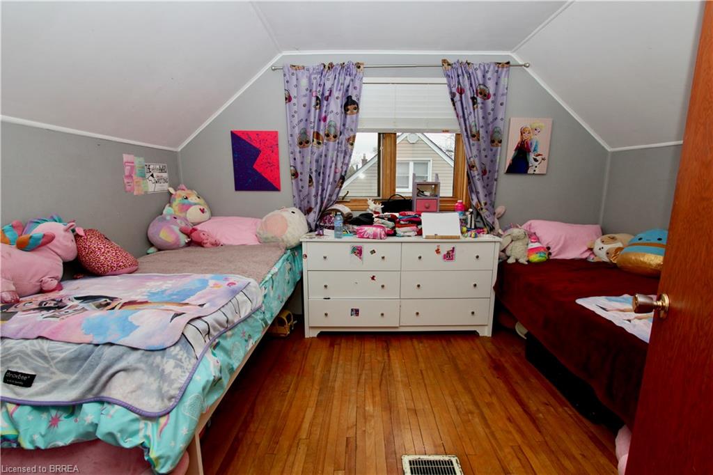 8 Sunset Avenue Property Photo 27