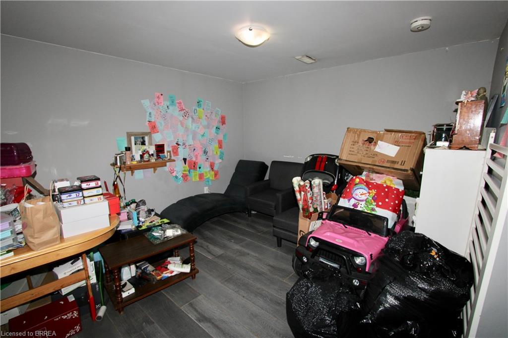 8 Sunset Avenue Property Photo 34