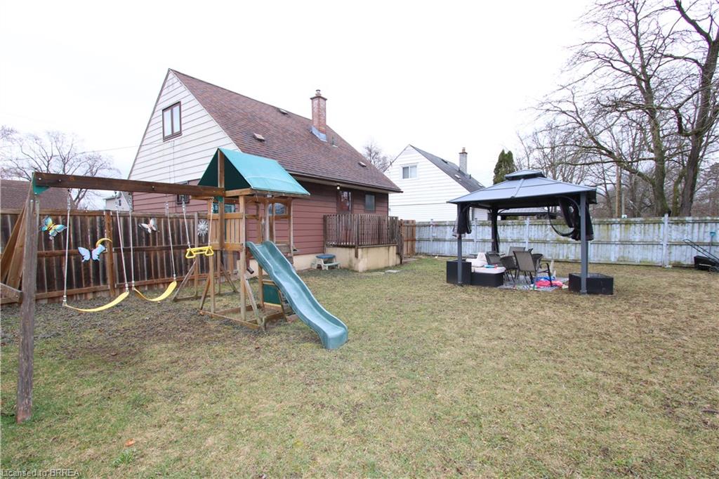 8 Sunset Avenue Property Photo 38