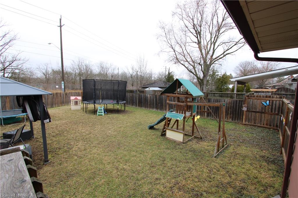 8 Sunset Avenue Property Photo 41