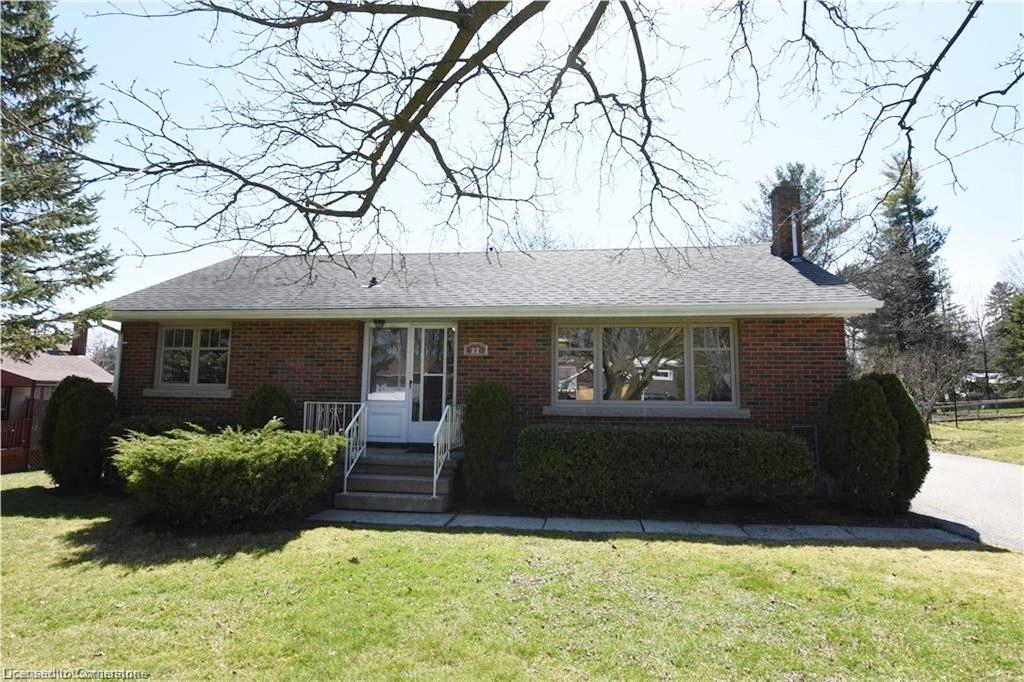 22 Charlton Crescent Property Photo 1