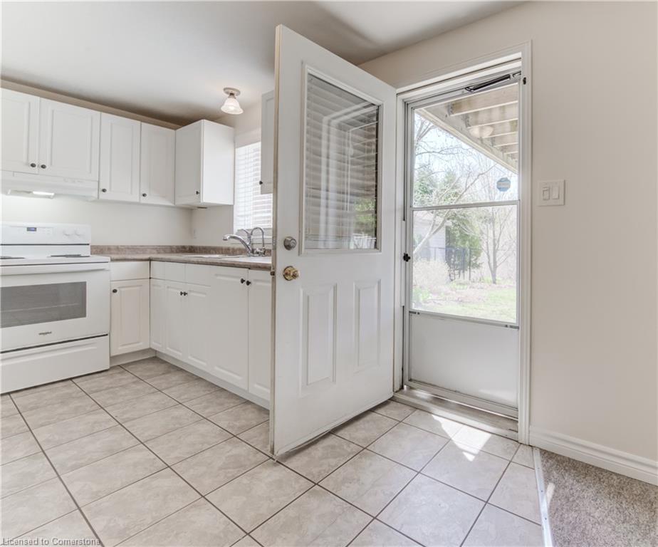 8 Munroe Crescent Property Photo 29