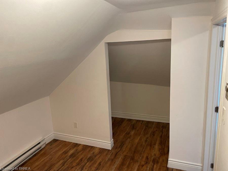 4-3 Balmoral Avenue S Property Photo 10