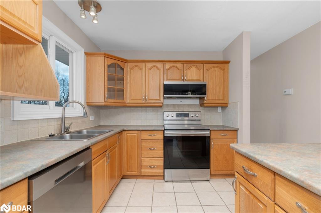 23 Greengables Drive Property Photo 6