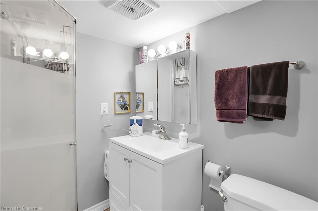 21 Paisley Avenue S Property Photo 23