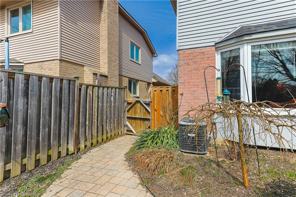 397 Devonshire Terrace Property Photo 45
