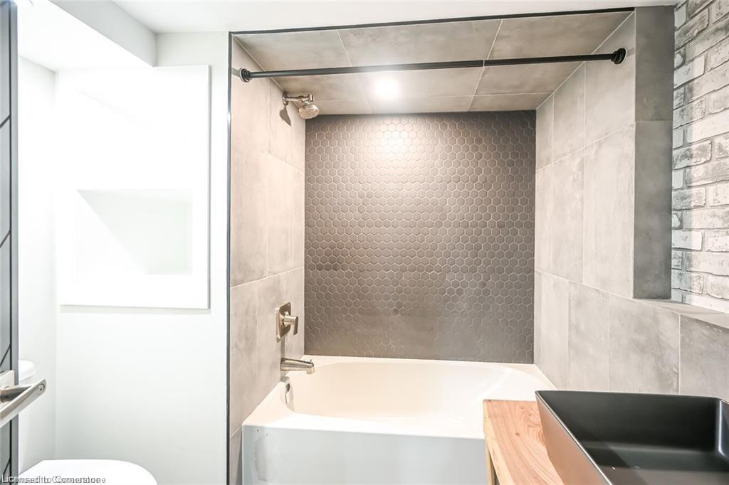 2-43 Mahony Avenue Property Photo 24