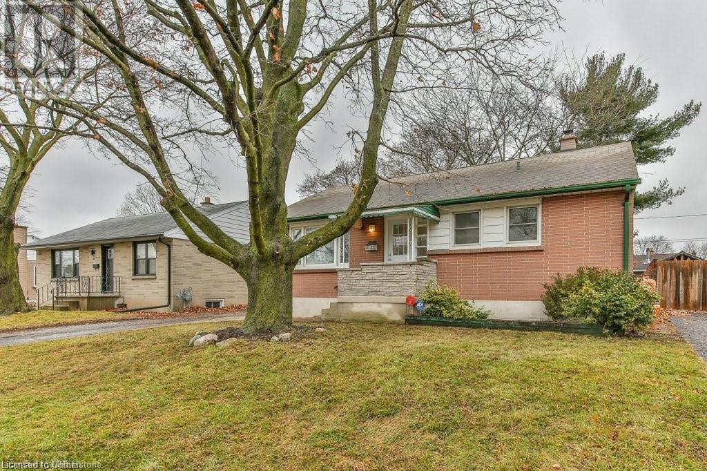 22 Tweedsmuir Avenue Property Photo