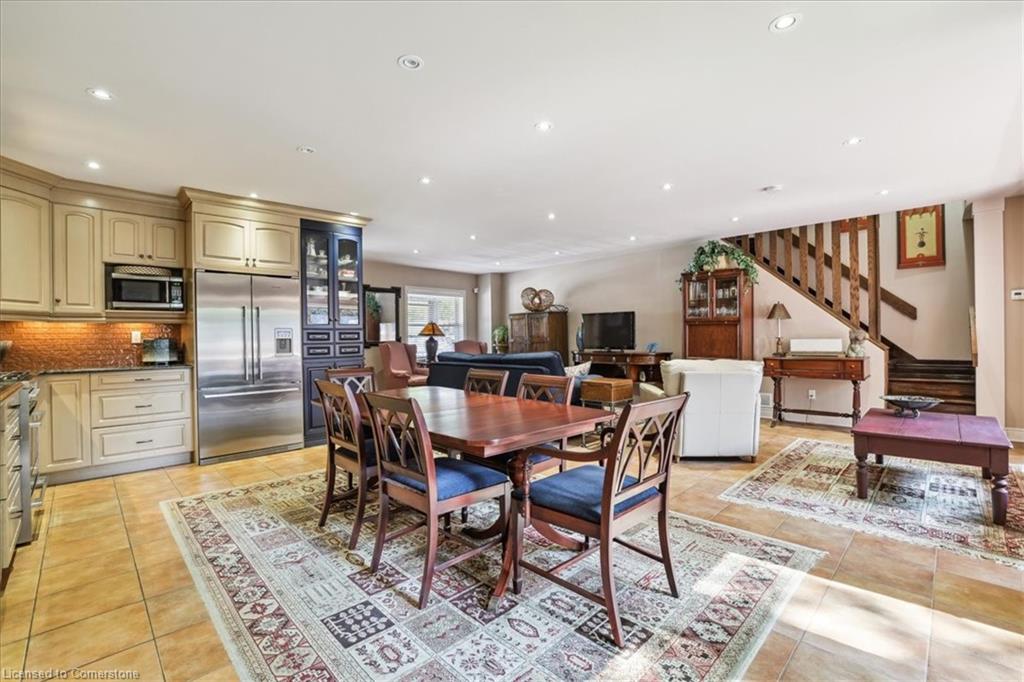 65 Queen Street Property Photo 7