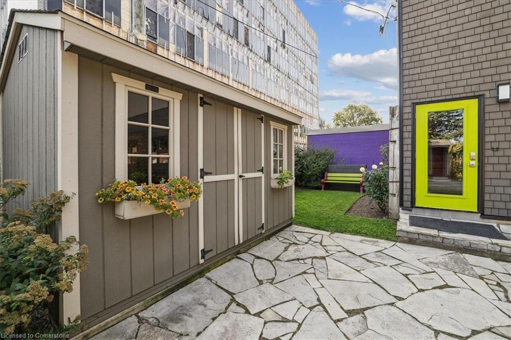 65 Queen Street Property Photo 27