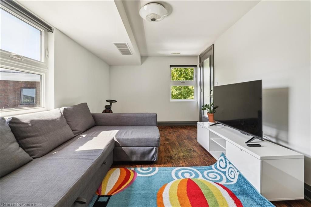 65 Queen Street Property Photo 35