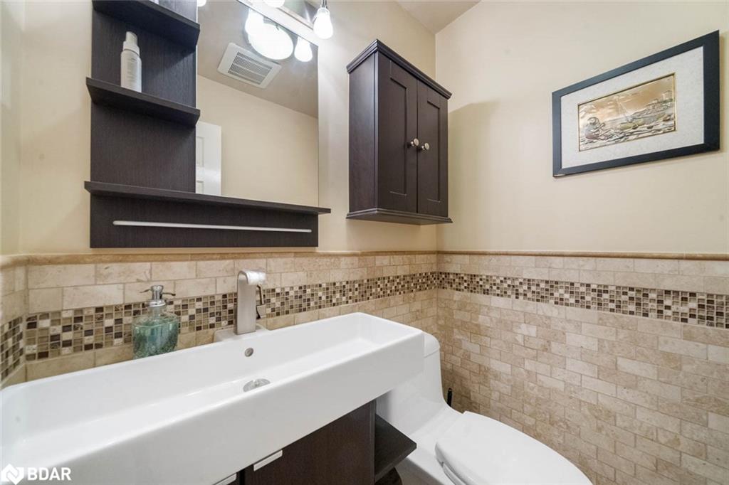 456 St Vincent Street Property Photo 22