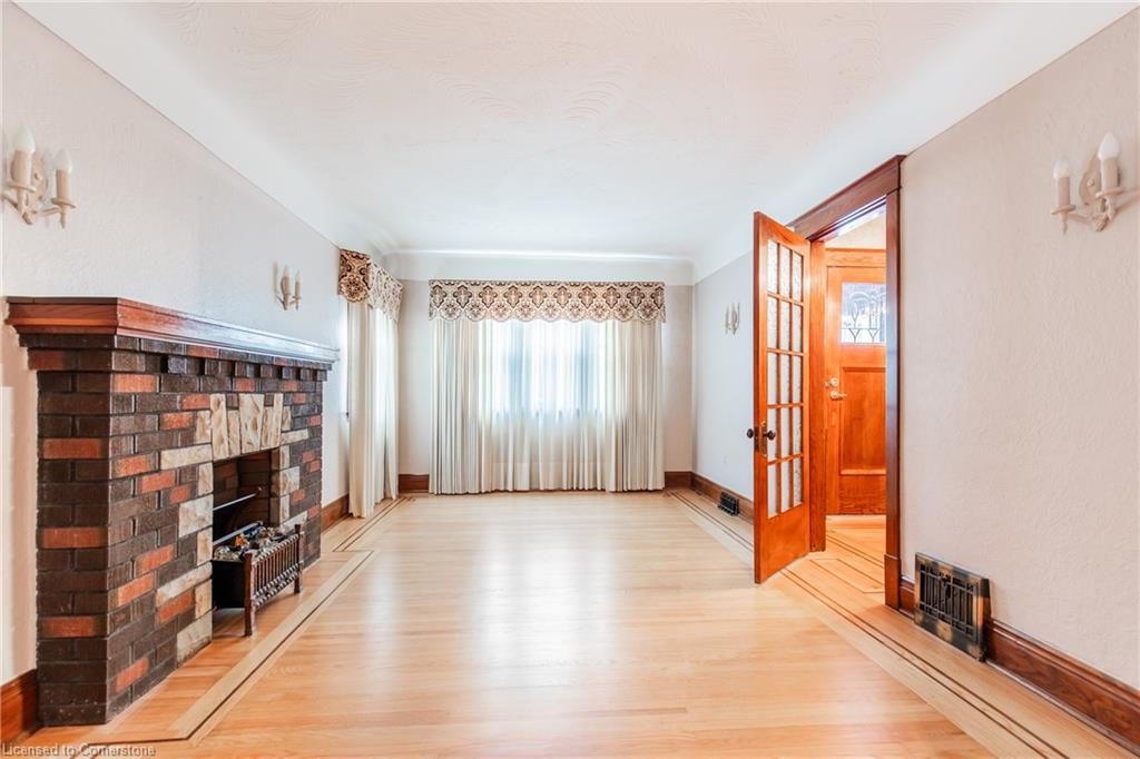 151 Arkell Street Property Photo 6