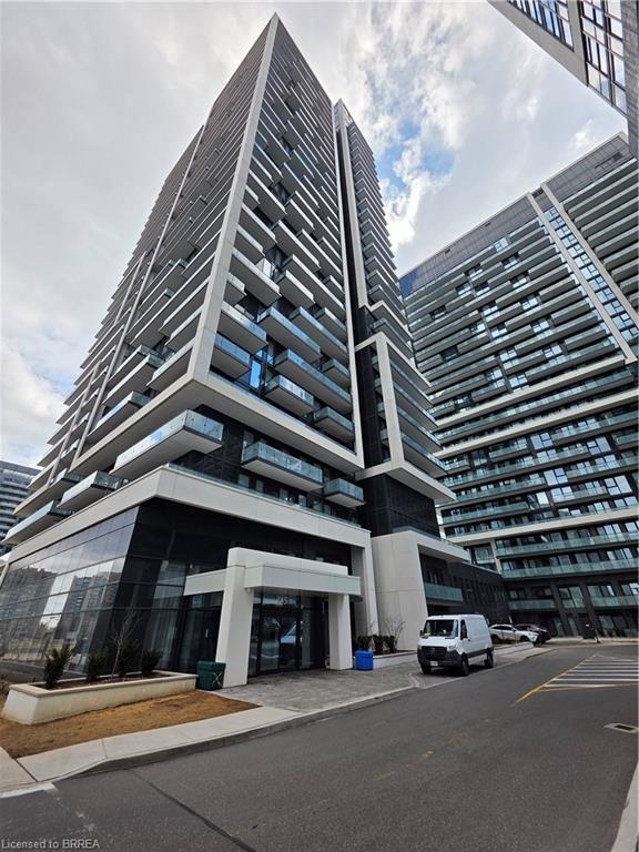 1203-105 Oneida Crescent Property Photo 9