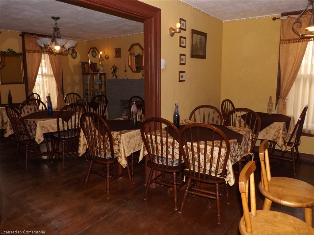 5815 Main Street Property Photo 6