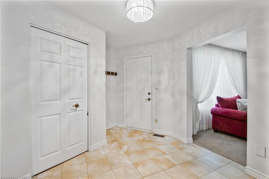 106 Maple Drive Property Photo 6