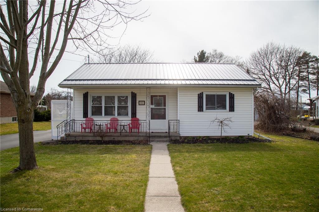 831 Main Street Property Photo