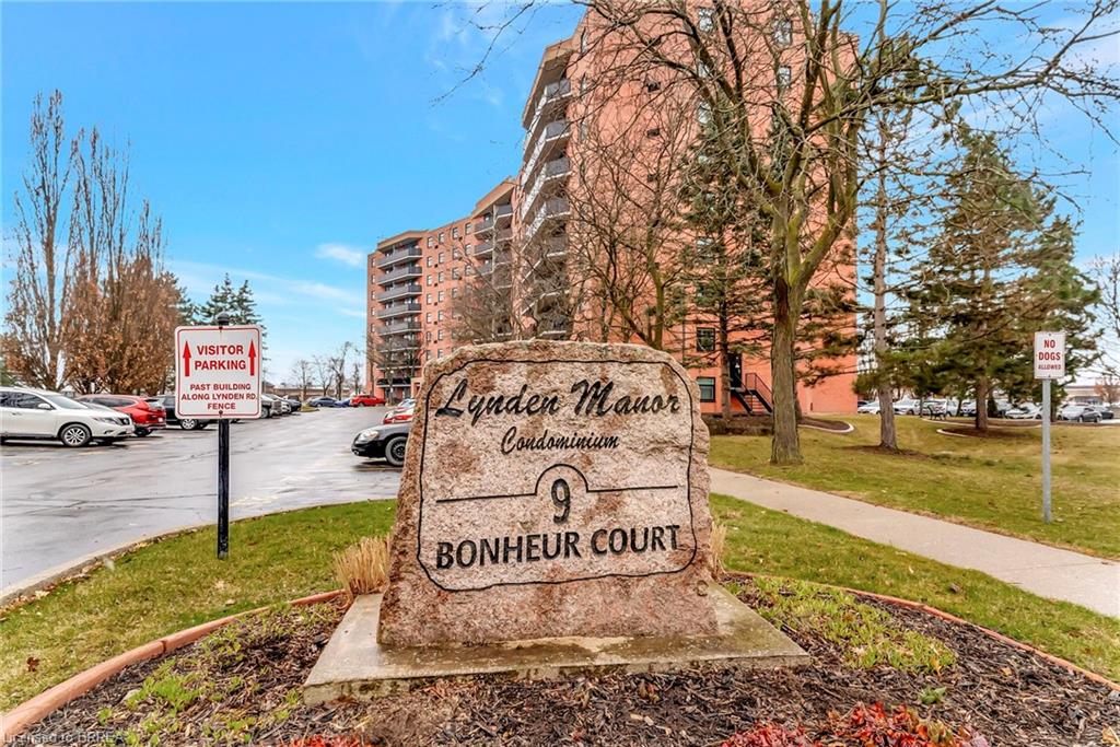 902-9 Bonheur Court Property Photo 1