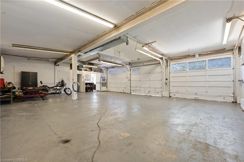 83 Walnut Street Property Photo 4