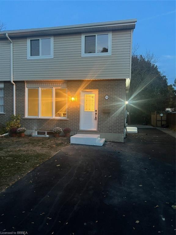 54 Debby Crescent Property Photo 1