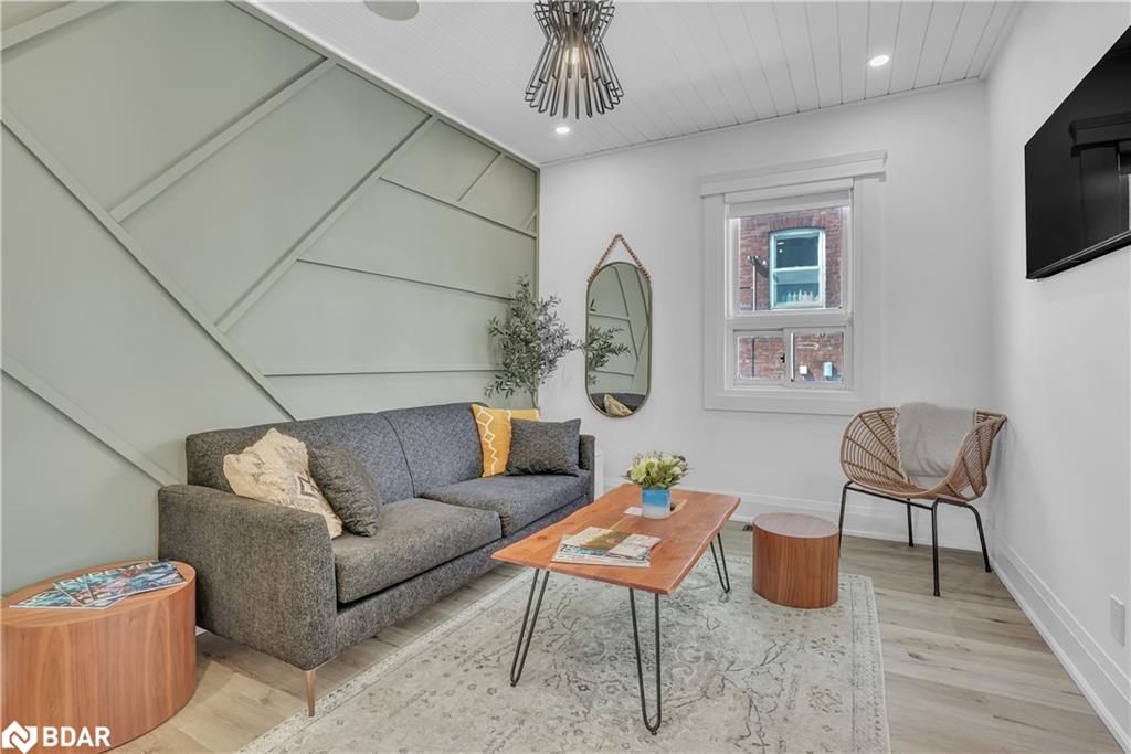 27 Victoria Street Property Photo 13
