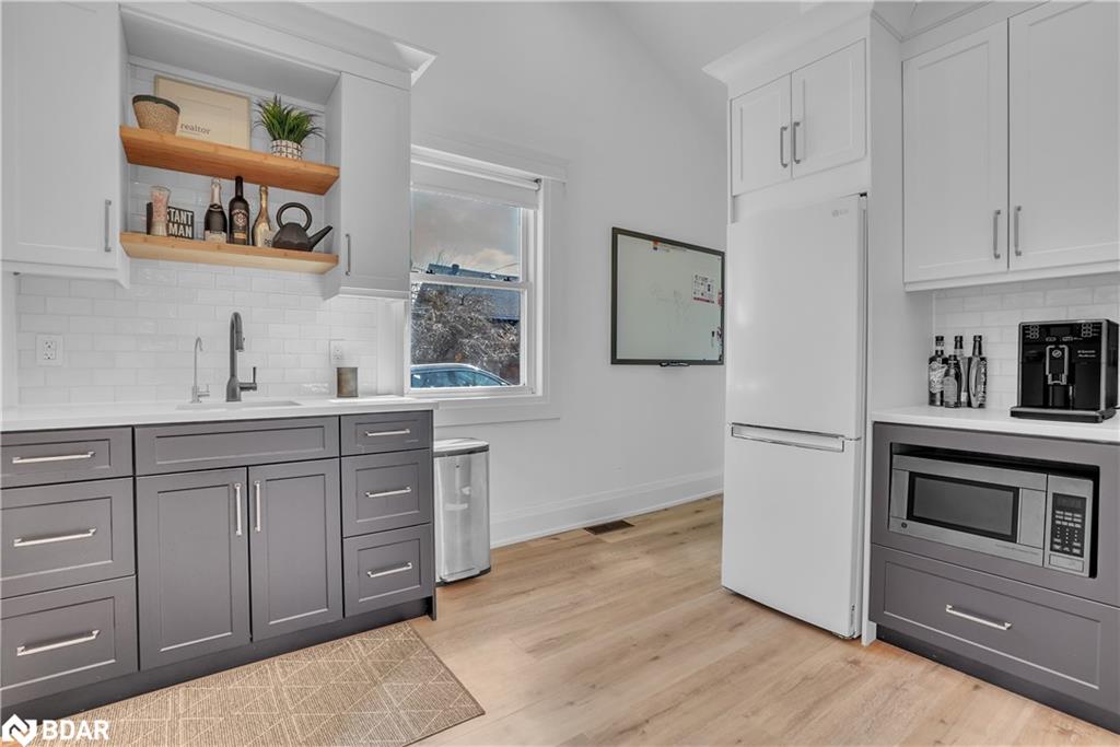 27 Victoria Street Property Photo 15