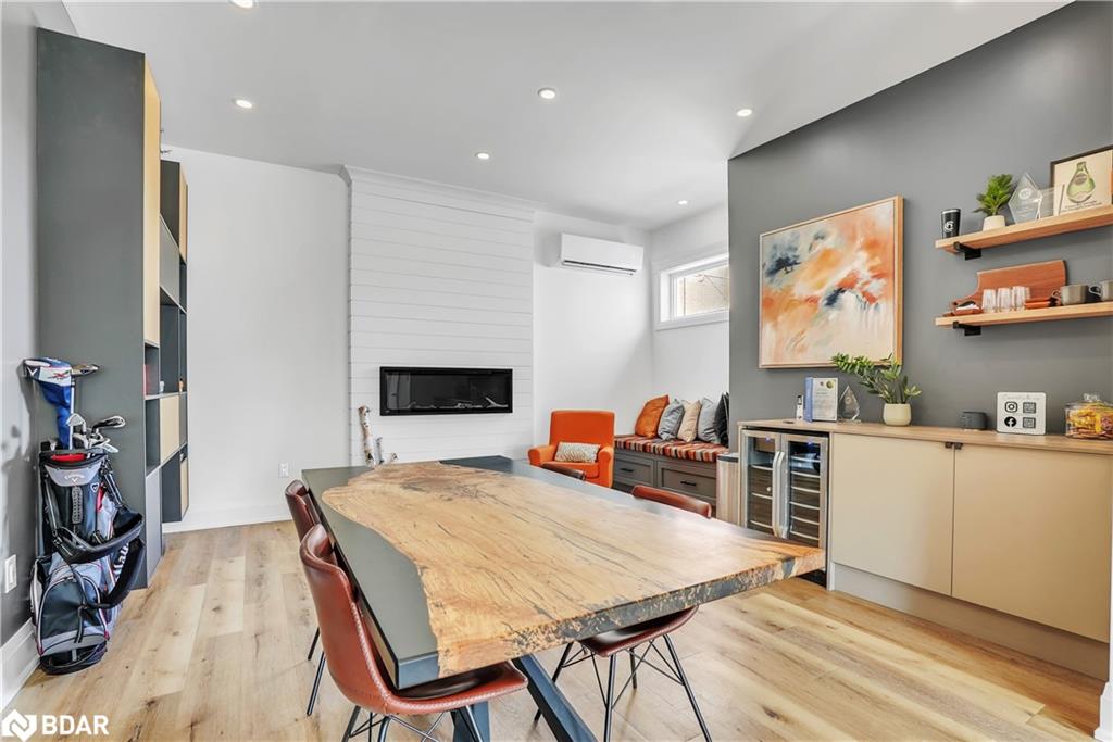 27 Victoria Street Property Photo 23