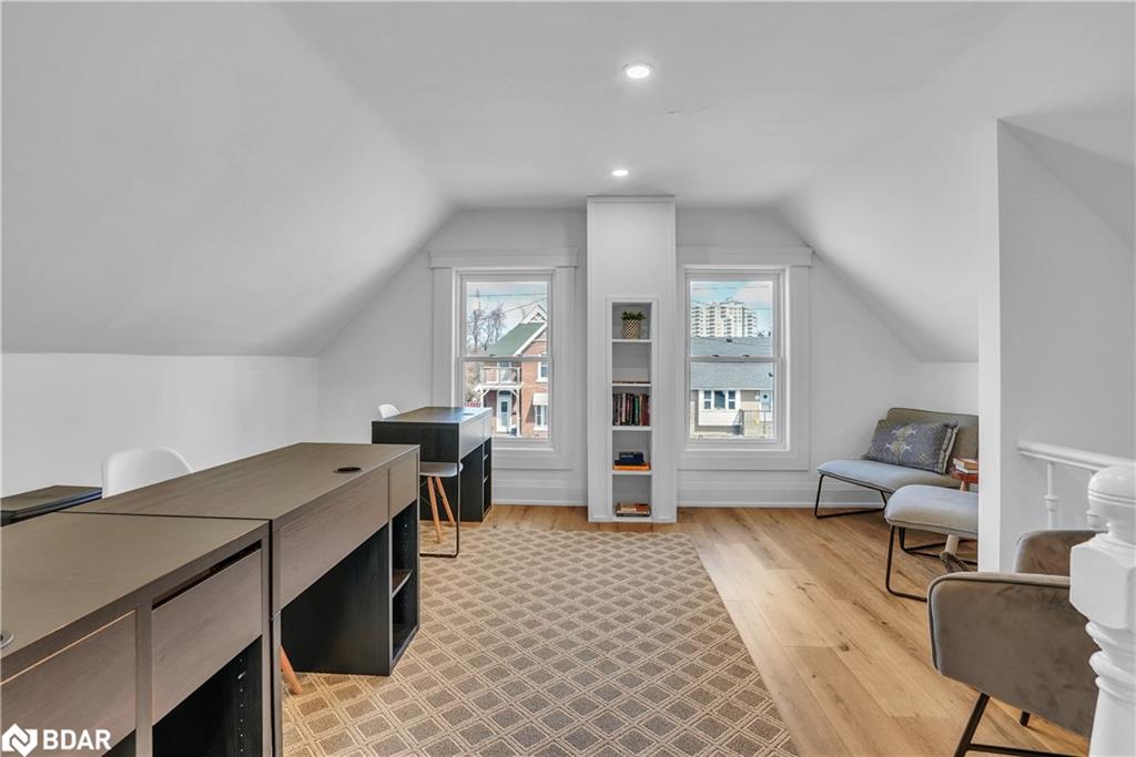 27 Victoria Street Property Photo 28