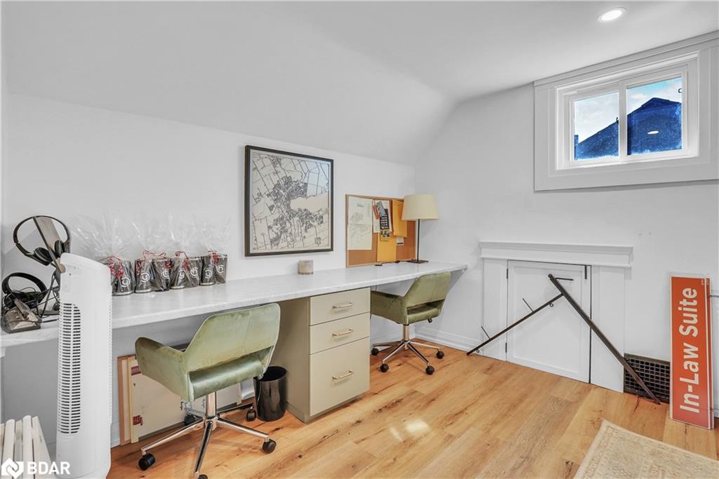 27 Victoria Street Property Photo 31