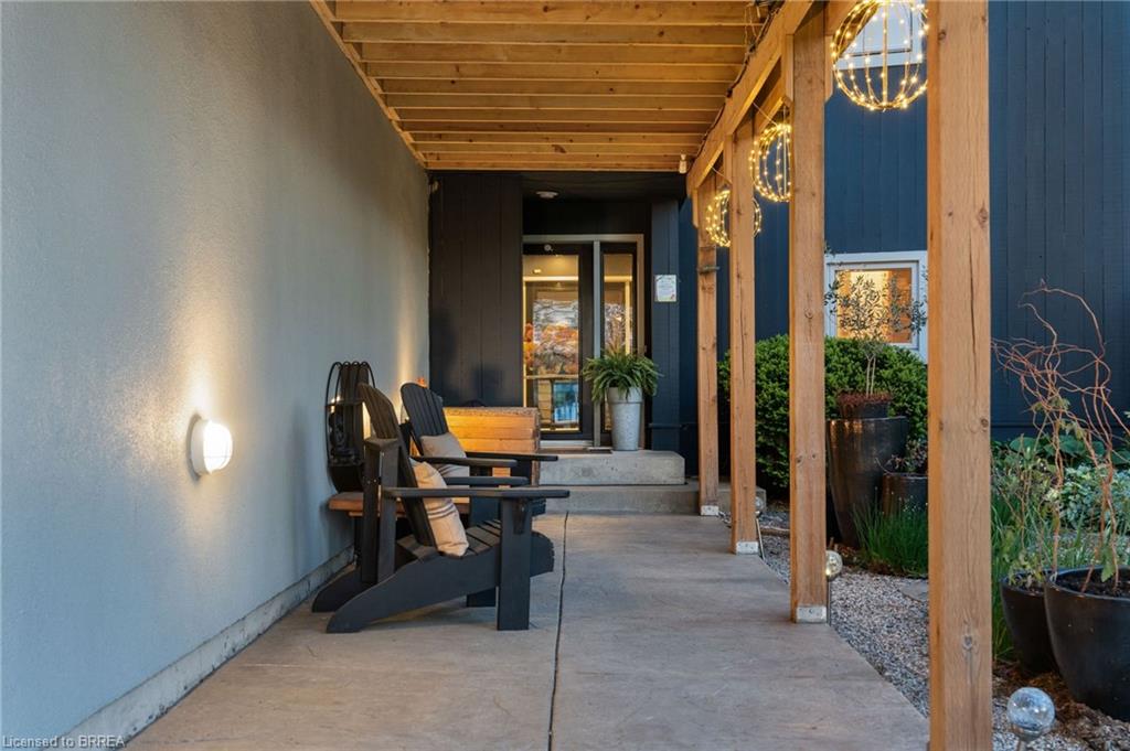 364 Robinson Road Property Photo 6