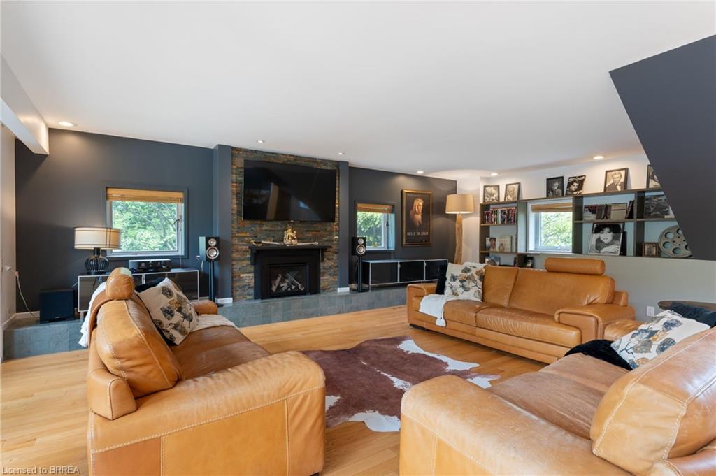 364 Robinson Road Property Photo 16