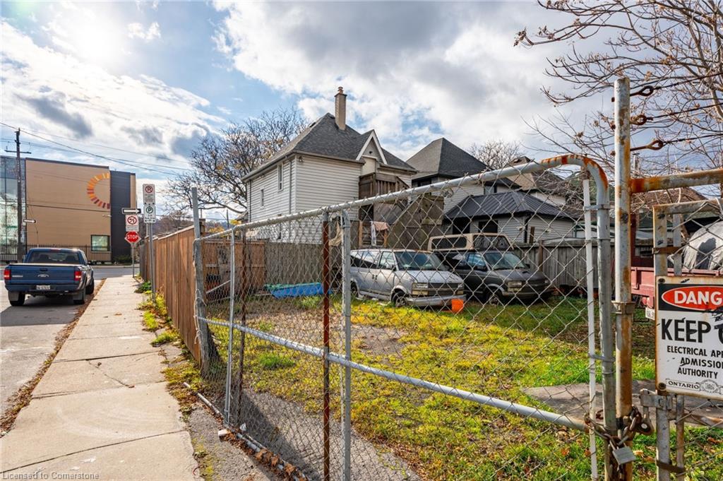 427 Cannon Street Property Photo 12