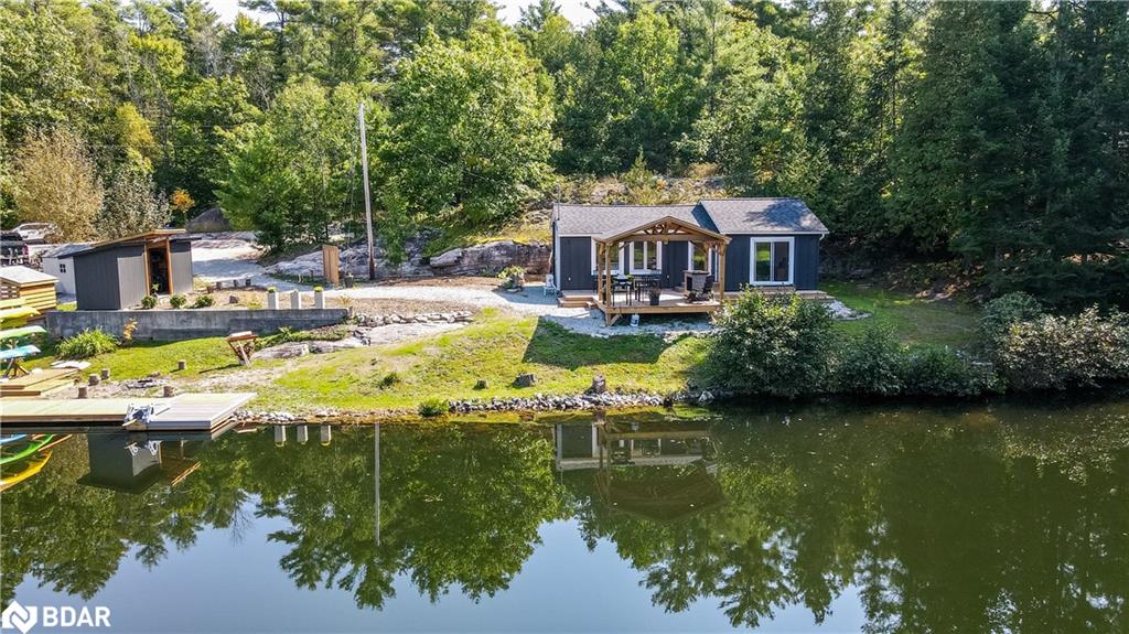 8150 Laidlaw Avenue Property Photo